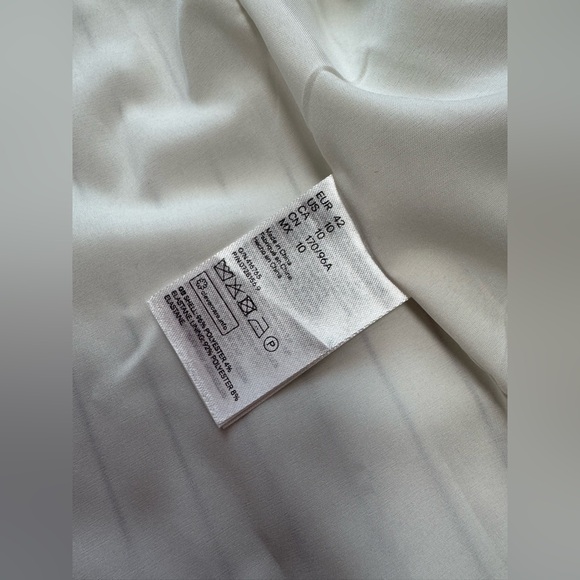 H&M Women's Pinstriped Tailored Relaxed Blazer - Picture 4 of 5